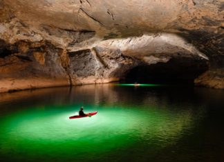 9 Incredibly Scenic American Caves