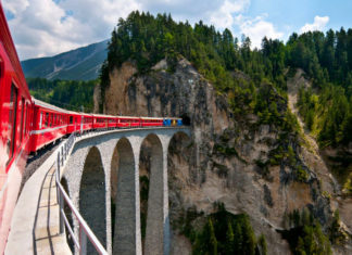 The Best Travel Destinations for Each Month of the Year