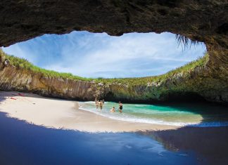 The Most Beautiful Beaches of 2018 That You Just Can’t Miss