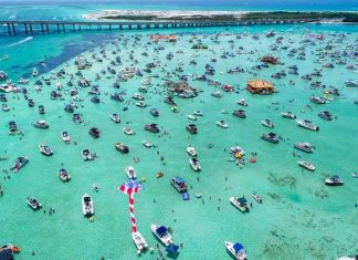 Crab Island in Destin, Florida: A Visitor’s Guide