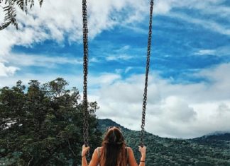 10 Best Pretty & Thrilling Swings of the World